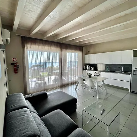 La Giolosa Gardapartments 3* Moniga del Garda